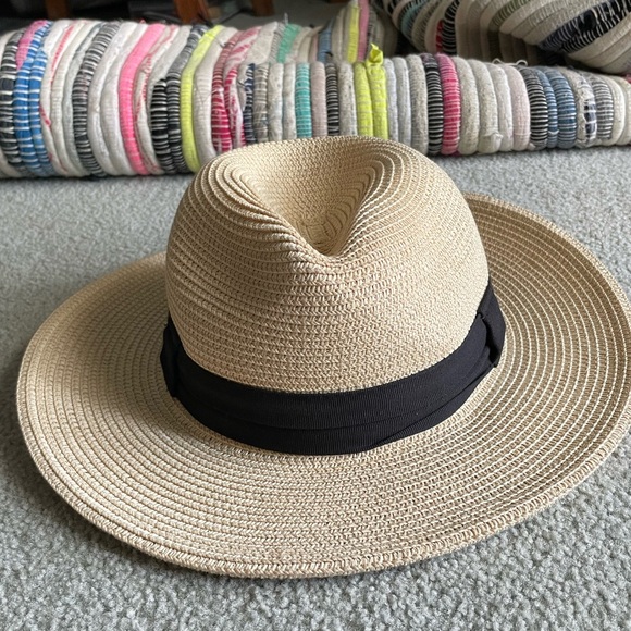 Havana Hat by Solar Escape - Picture 9 of 11